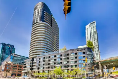Condo Apartment in Toronto