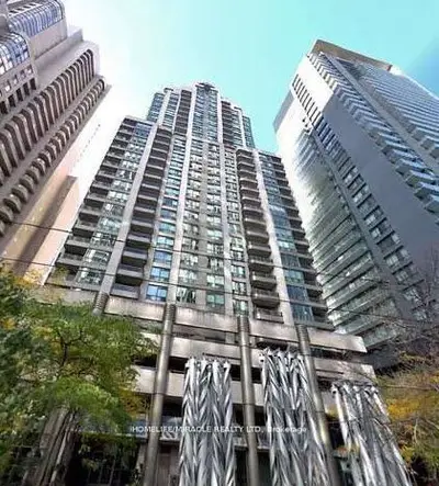 750 Bay Street 2210, Toronto C01, On M5g 1n6