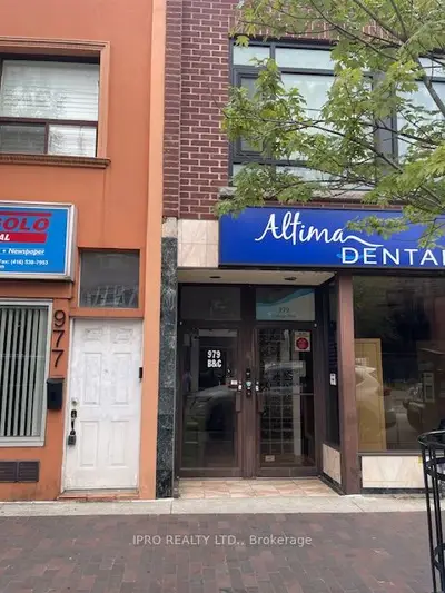 Store W Apt/Office in Toronto