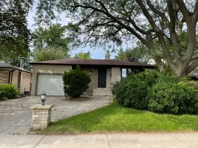 Detached in Toronto