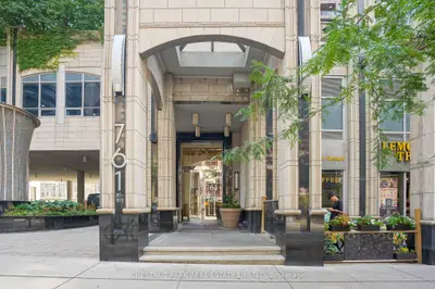 761 Bay Street 803, Toronto C01, On M5g 2r2