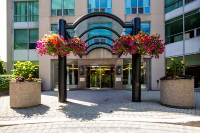 942 Yonge Street 506, Toronto C02, On M4w 3s8
