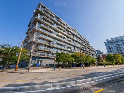 Condo Apartment in Toronto
