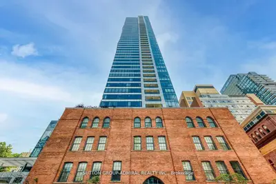 Condo Apartment in Toronto