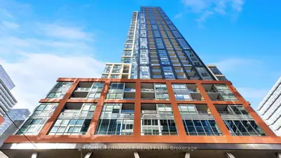Condo Apartment in Toronto