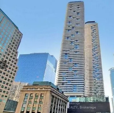 100 Harbour Street 1801, Toronto C01, On M5j 2t5