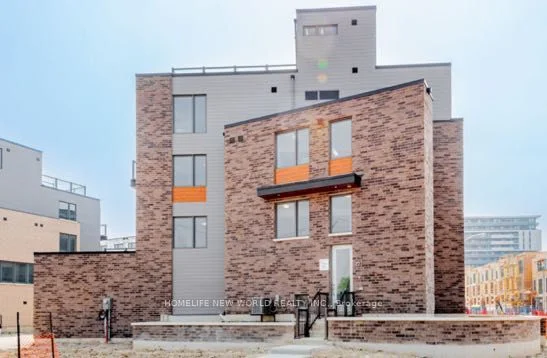 Att/Row/Townhouse in Toronto