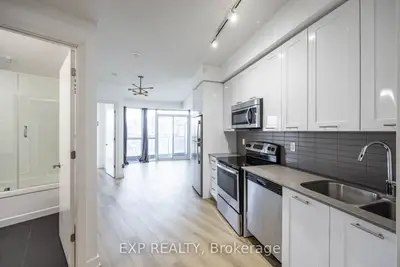 Condo Apartment in Toronto