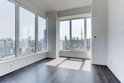 203 College Street 2708, Toronto C01, On M5t 1p9