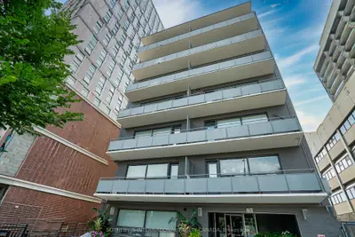 Condo Apartment in Toronto