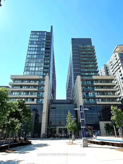 36 Lisgar Street 811e, Toronto C01, On M6j 3g2