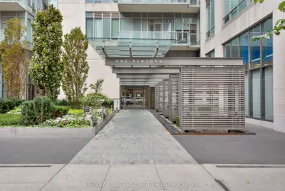 Condo Apartment in Toronto
