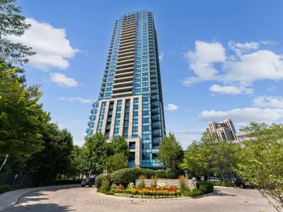 181 Wynford Drive W 806, Toronto C13, On M3c 0c6