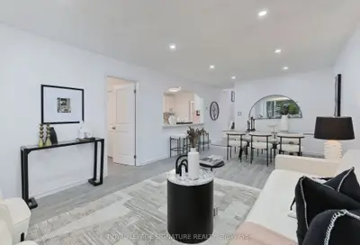 34 Greenwin Village Road, Toronto C07, On M2r 2s1