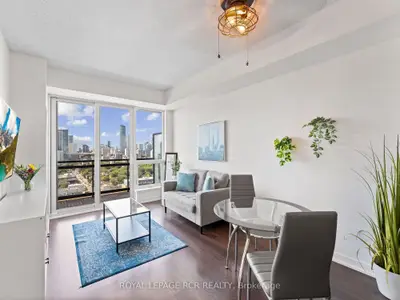 Condo Apartment in Toronto