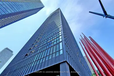 110 Charles Street E 705, Toronto C08, On M4y 1t5