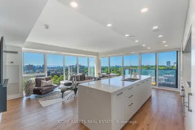 Condo Apartment in Toronto