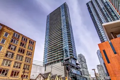 Condo Apartment in Toronto