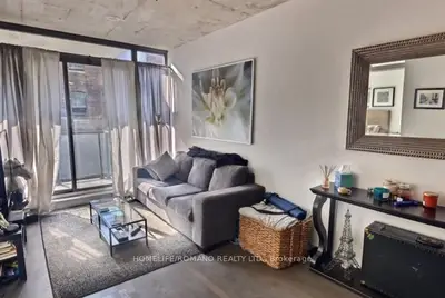 Condo Apartment in Toronto