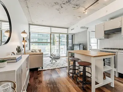 Condo Apartment in Toronto
