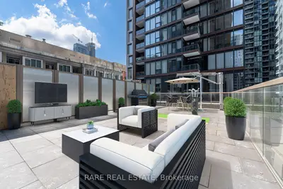Condo Apartment in Toronto