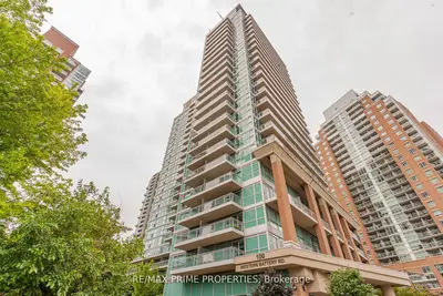 100 Western Battery Road 913, Toronto C01, On M6k 3s2