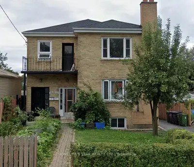 Duplex in Toronto