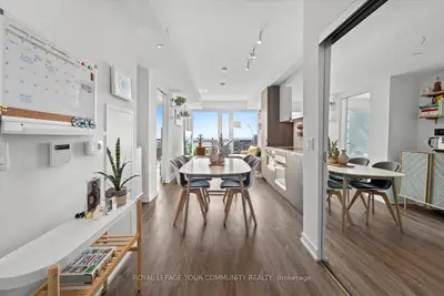 Condo Apartment in Toronto