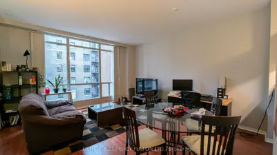 Condo Apartment in Toronto