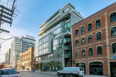 Condo Apartment in Toronto