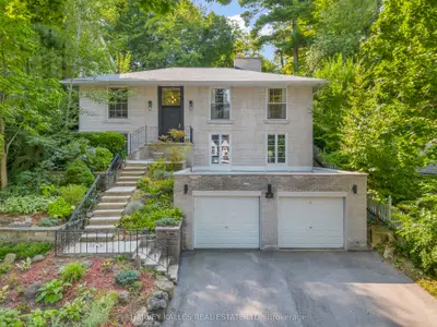22 Donino Avenue, Toronto C12, On M4n 2w5