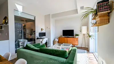 106 Dovercourt Road 405, Toronto C01, On M6j 3c3