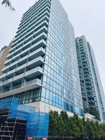 230 Simcoe Street 1429, Toronto C01, On M5t 1t4