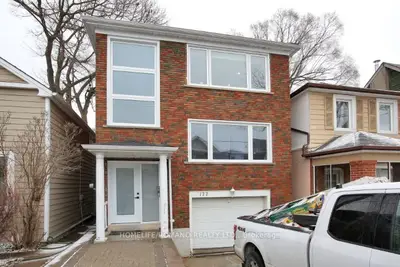 Triplex in Toronto