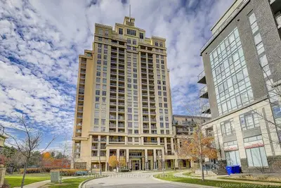 Condo Apartment in Toronto