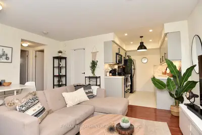 Condo Townhouse in Toronto