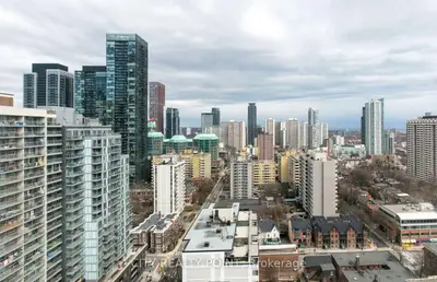 Condo Apartment in Toronto