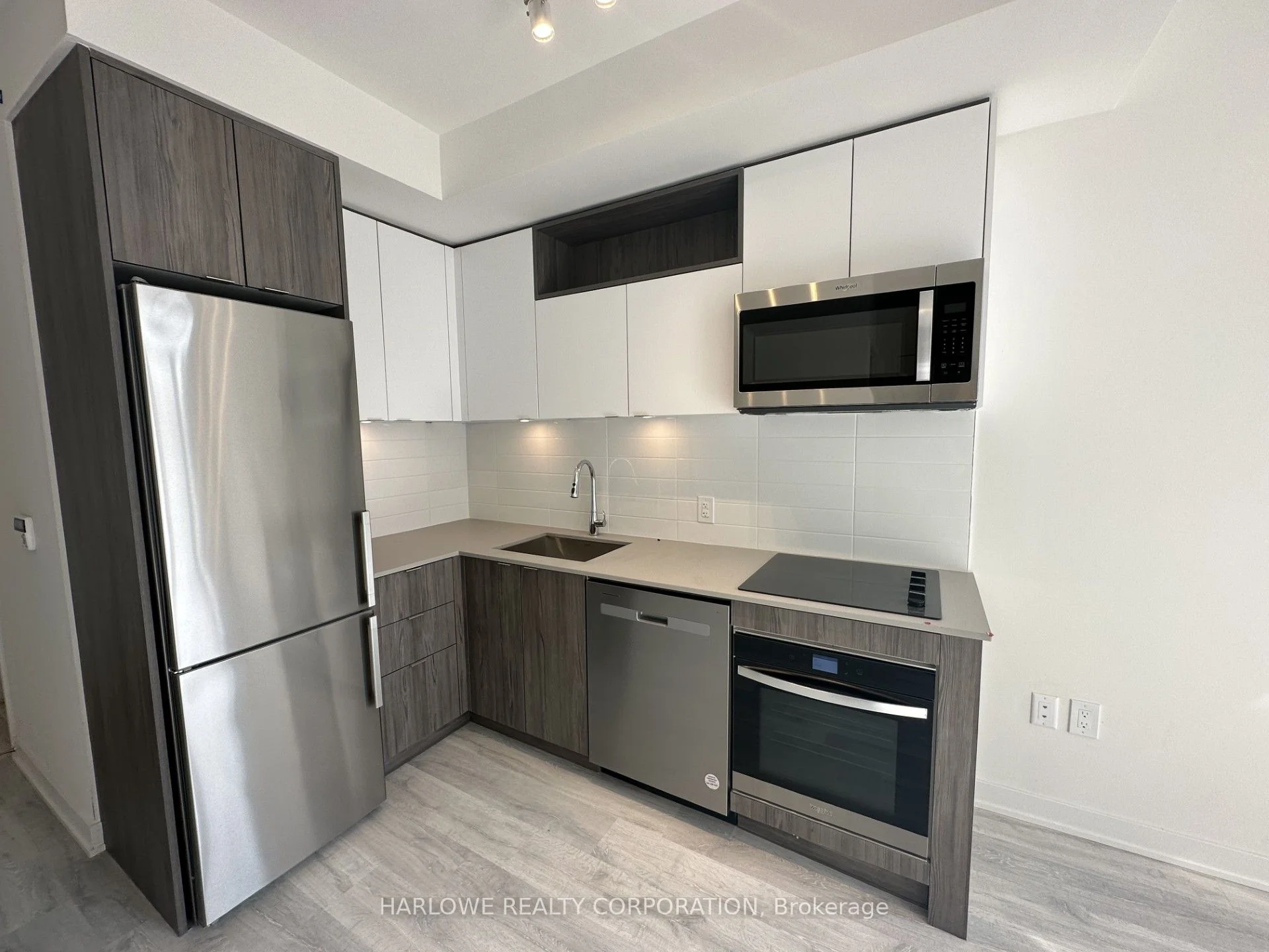 135 Lower Sherbourne Street 418 W, Toronto C08, On M5a 1y4