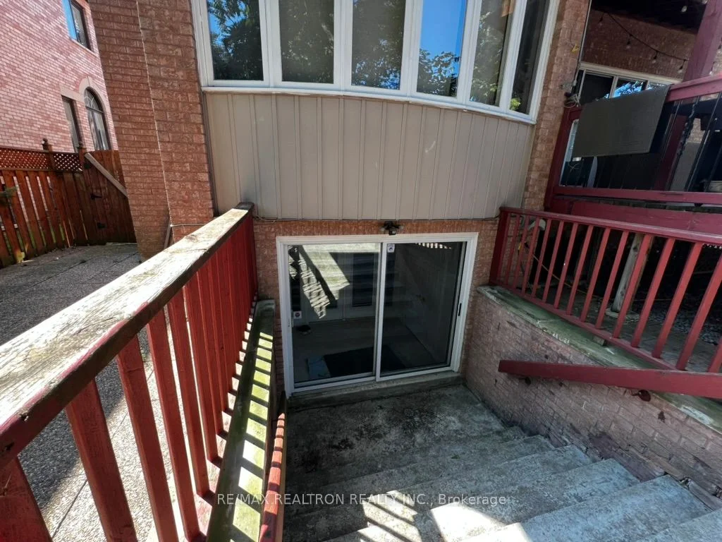 25 Clarkhill Street basmt, Toronto C07, ON M2R 2G6