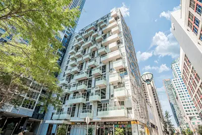 Condo Apartment in Toronto