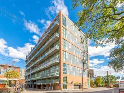 Condo Apartment in Toronto