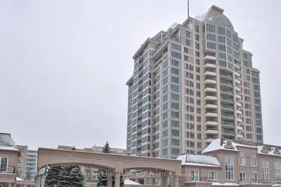 Condo Apartment in Toronto