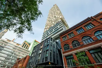 20 Lombard Street 4003, Toronto C08, On M5c 1m1