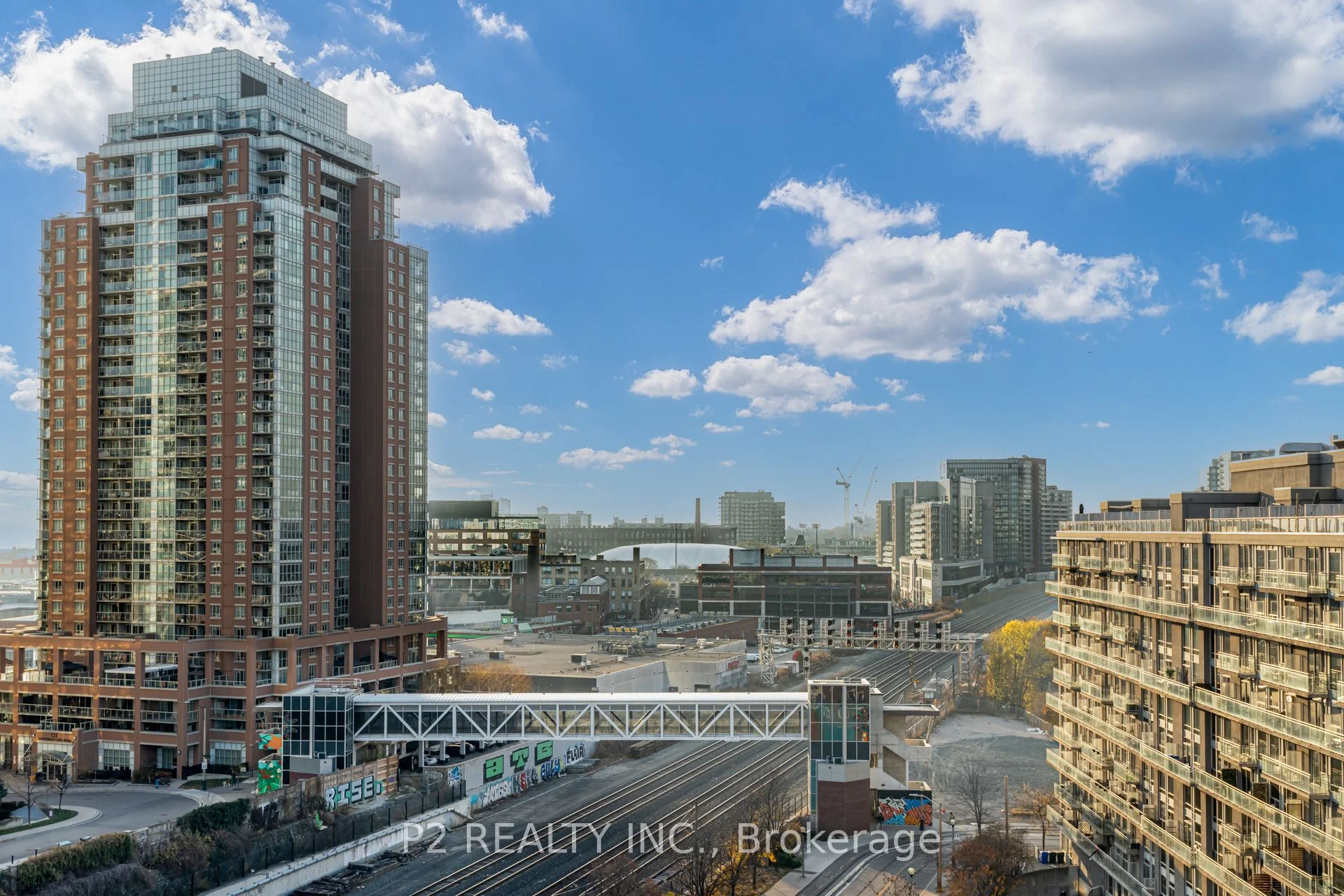 1 Shaw Street 1123, Toronto C01, ON M6K 0A1