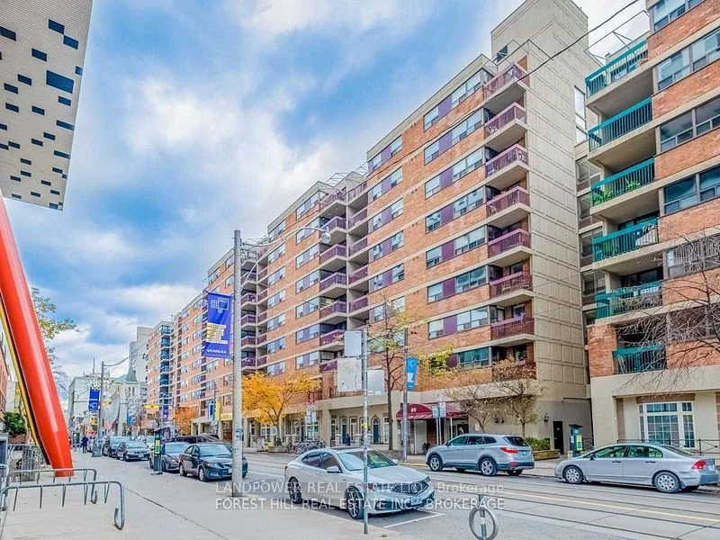 89 Mccaul Street E 418, Toronto C01, On M5t 2x3