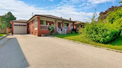Detached in Toronto