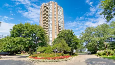 Condo Apartment in Toronto
