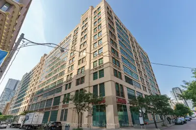 Condo Apartment in Toronto