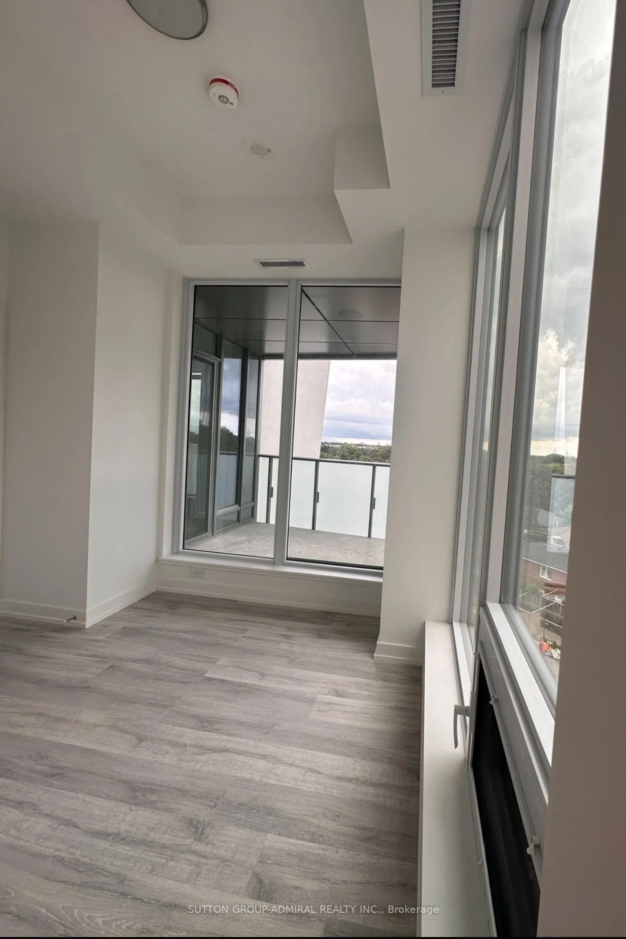 8 Olympic Garden Drive 612, Toronto C14, ON M2M 0B9