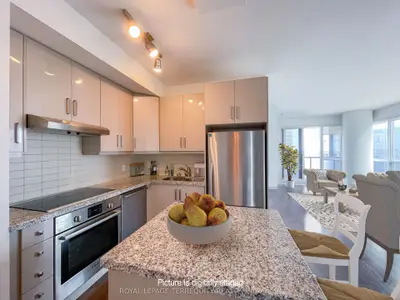 Condo Apartment in Toronto